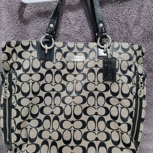 COACH TOTE/Purse